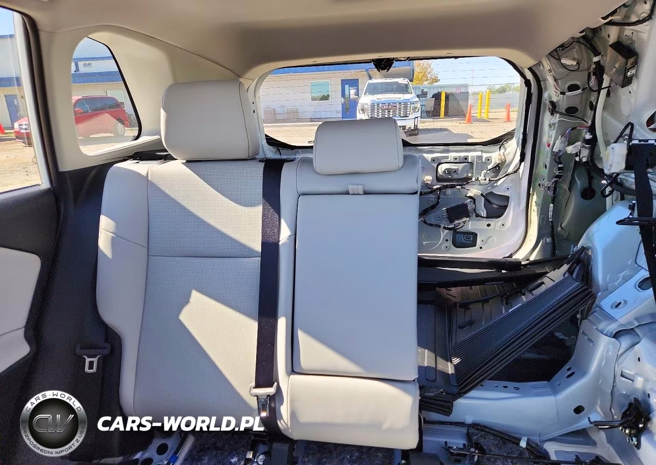 2026 Toyota Rav4 Xle Premium VIN:4T36CRAV4TU006240 - 10