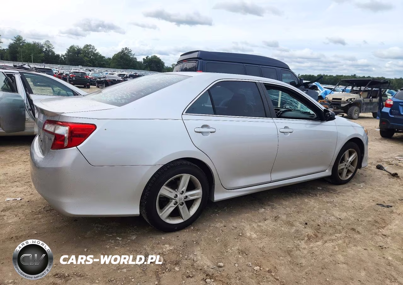 2014 Toyota Camry Se VIN:4T1BF1FK8EU384241 - 3
