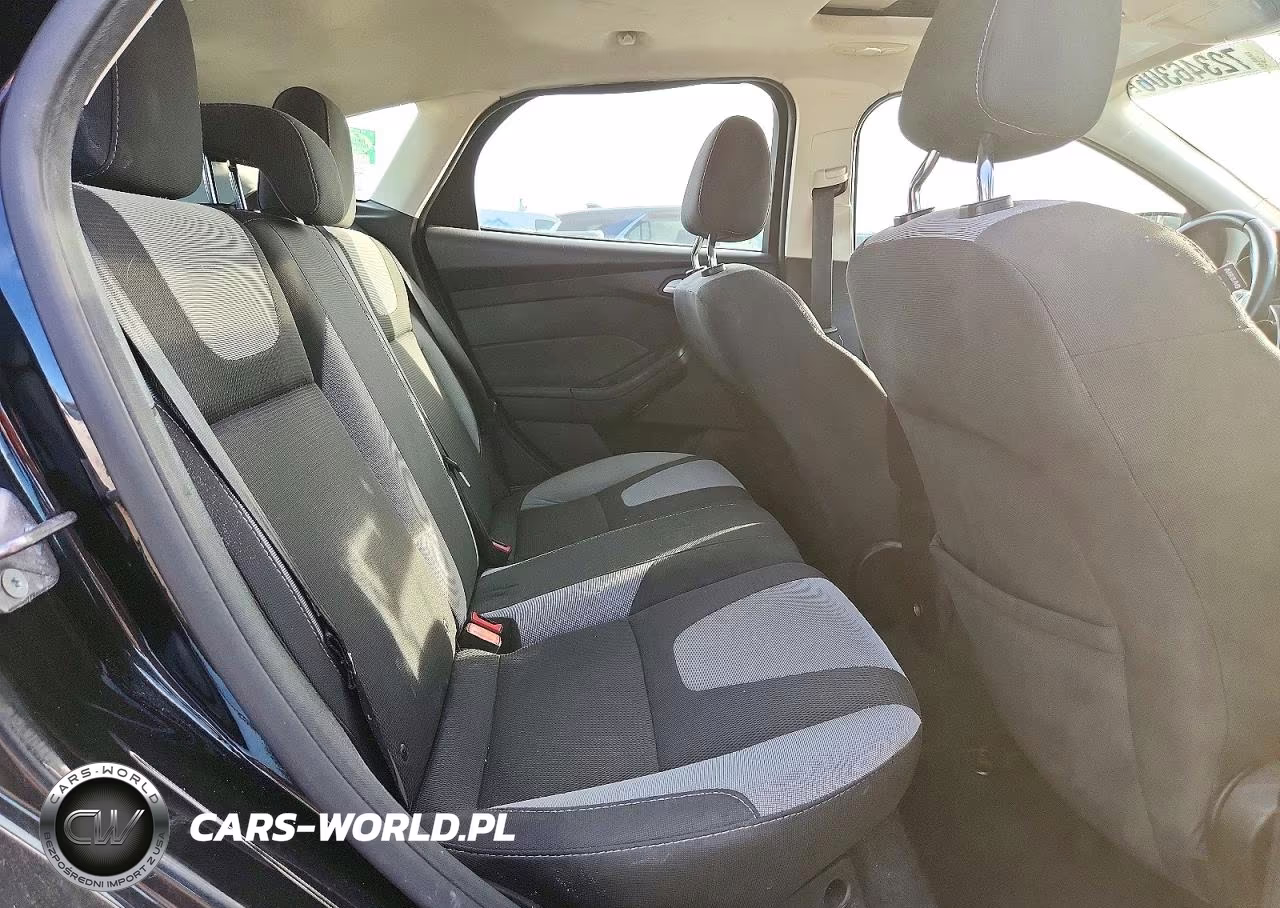 2012 Ford Focus Se VIN:1FAHP3K26CL322889 - 10