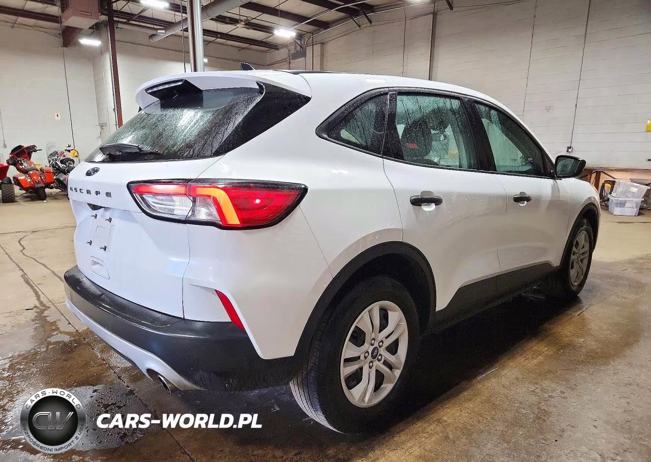 2022 Ford Escape S VIN:1FMCU0F65NUA62504 - 3
