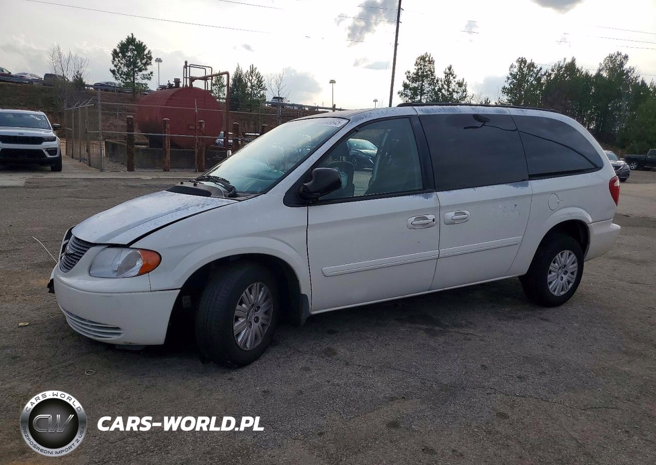 2004 Chrysler Town & Country Lx