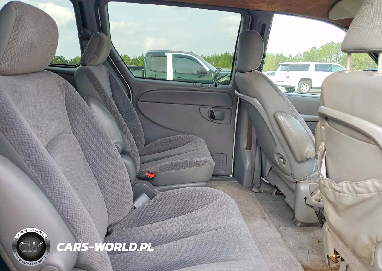2004 Chrysler Town & Country Lx VIN:2C4GP44R24R547244 - 10