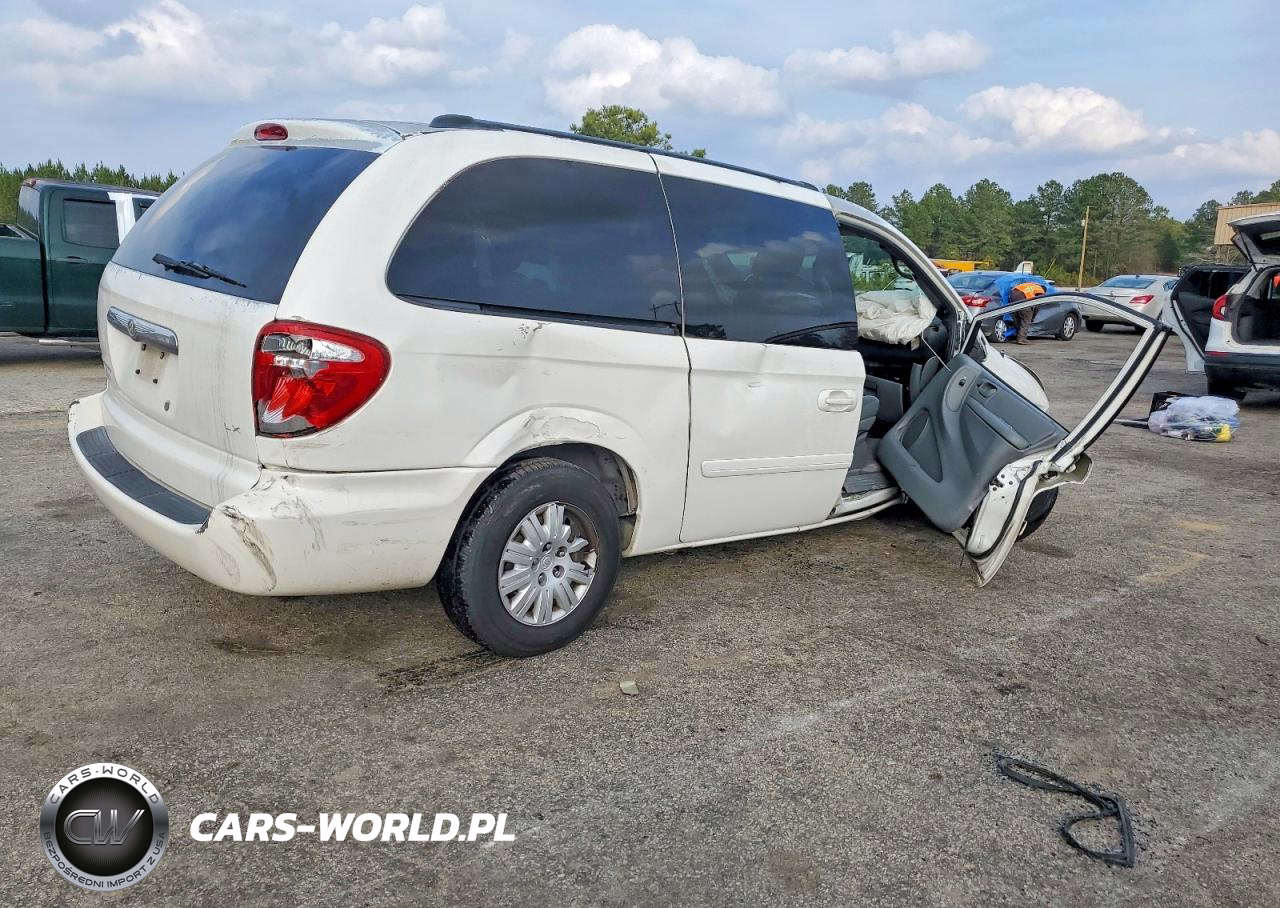 2004 Chrysler Town & Country Lx VIN:2C4GP44R24R547244 - 3