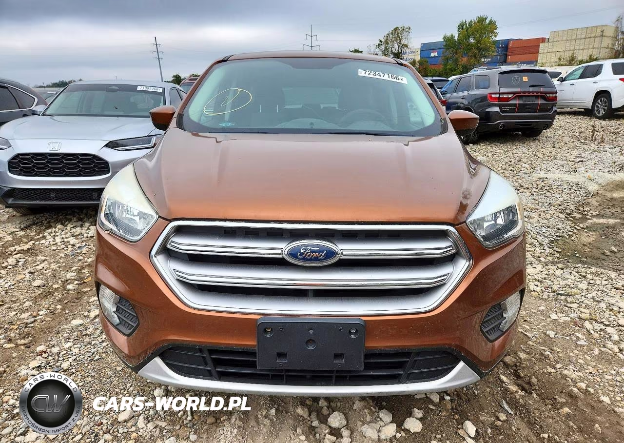 2017 Ford Escape Se VIN:1FMCU0GD4HUA21394 - 5