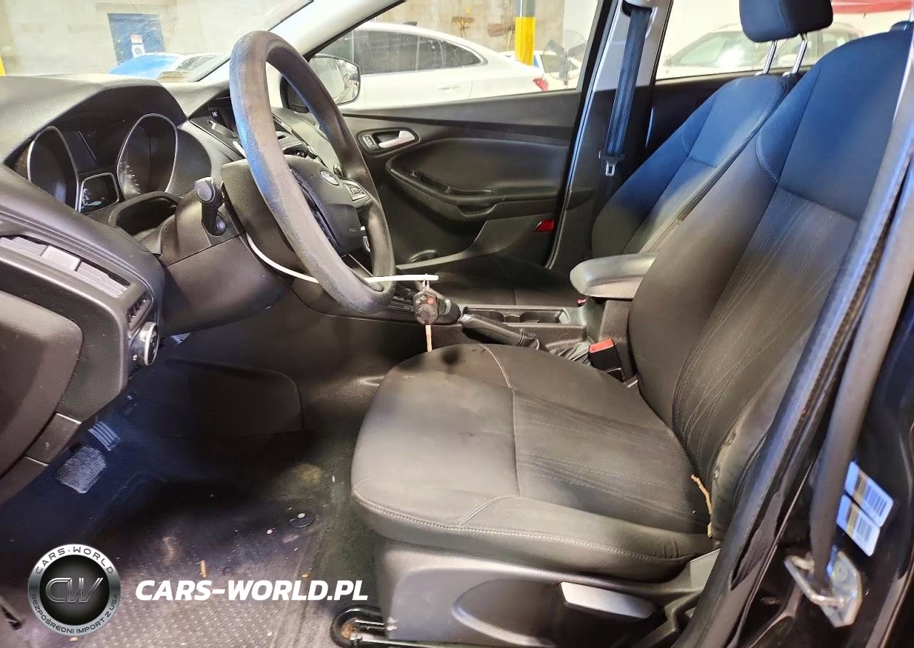 2015 Ford Focus Se VIN:1FADP3K21FL301158 - 7