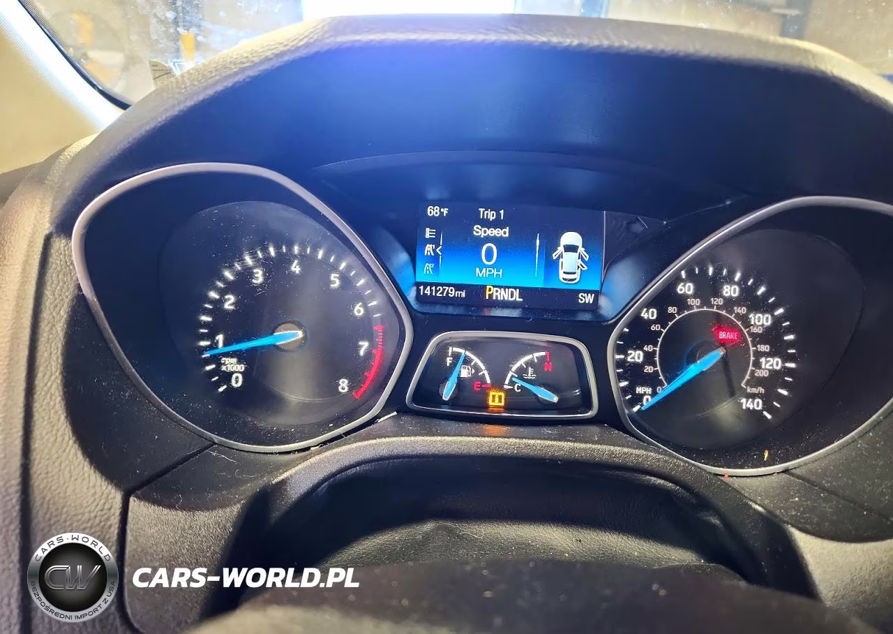 2015 Ford Focus Se VIN:1FADP3K21FL301158 - 9