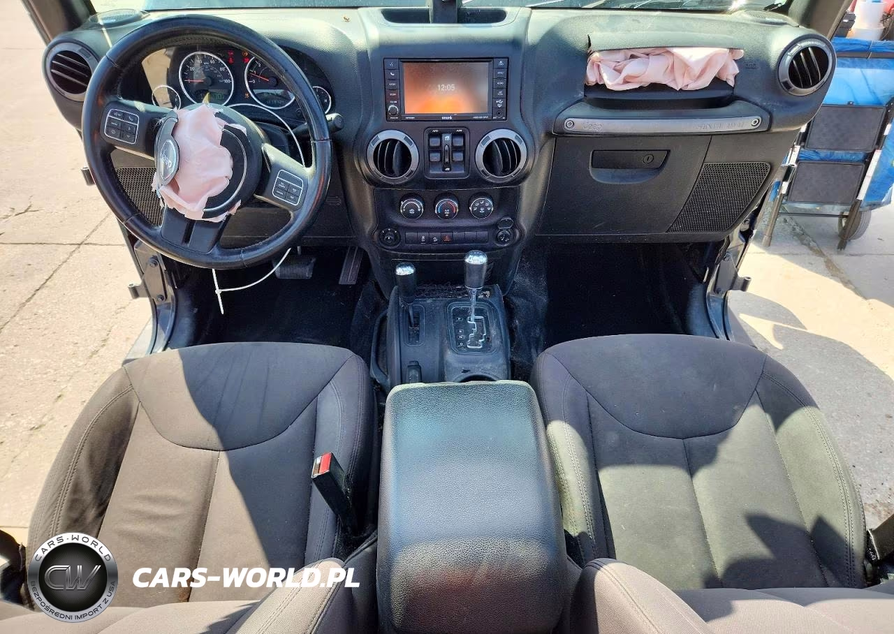 2017 Jeep Wrangler Unlimited Sport VIN:1C4BJWDG7HL704318 - 8