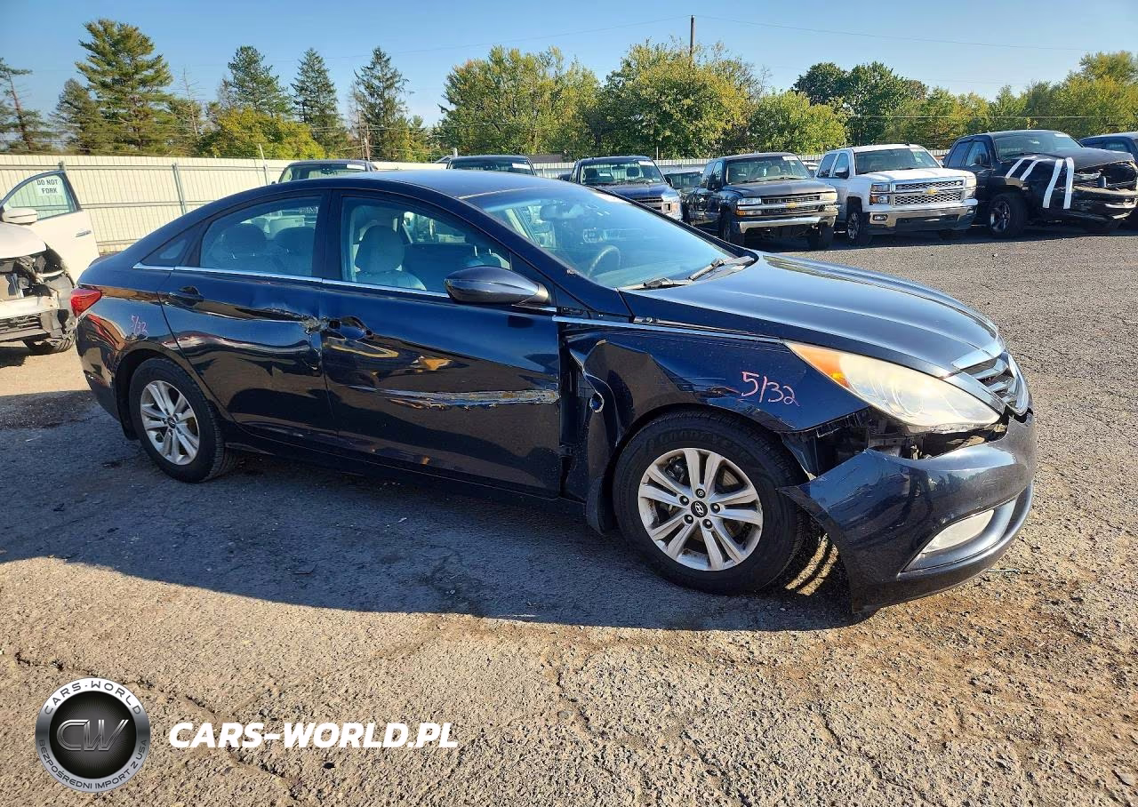 2013 Hyundai Sonata Gls VIN:5NPEB4AC6DH748115 - 4