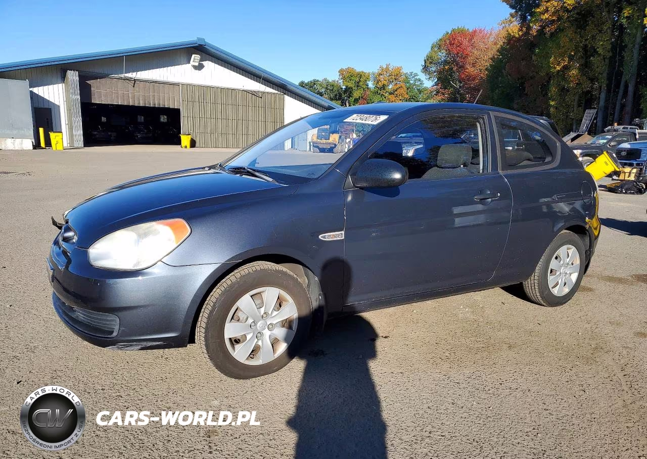 2009 Hyundai Accent Gs VIN:KMHCM36C69U113831 - 1