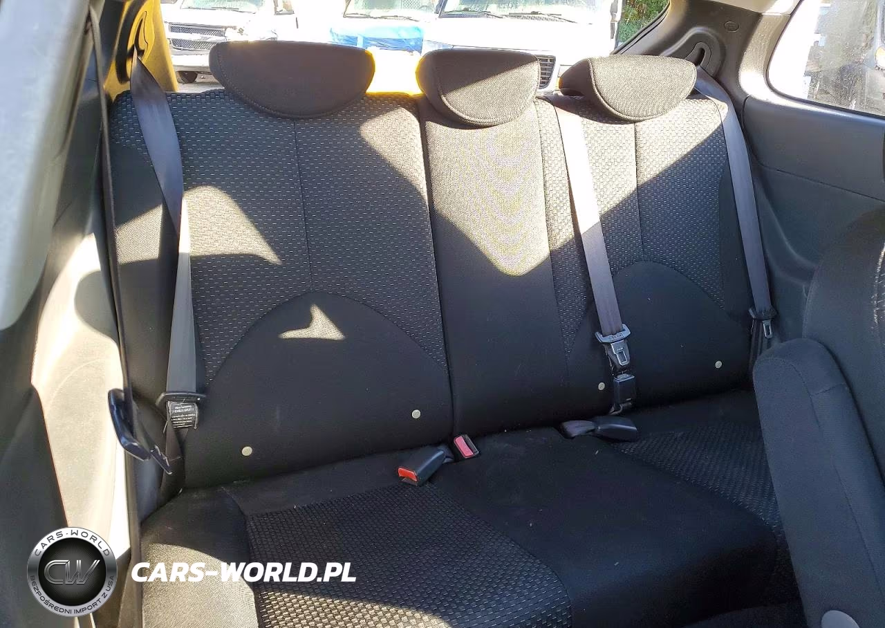 2009 Hyundai Accent Gs VIN:KMHCM36C69U113831 - 10