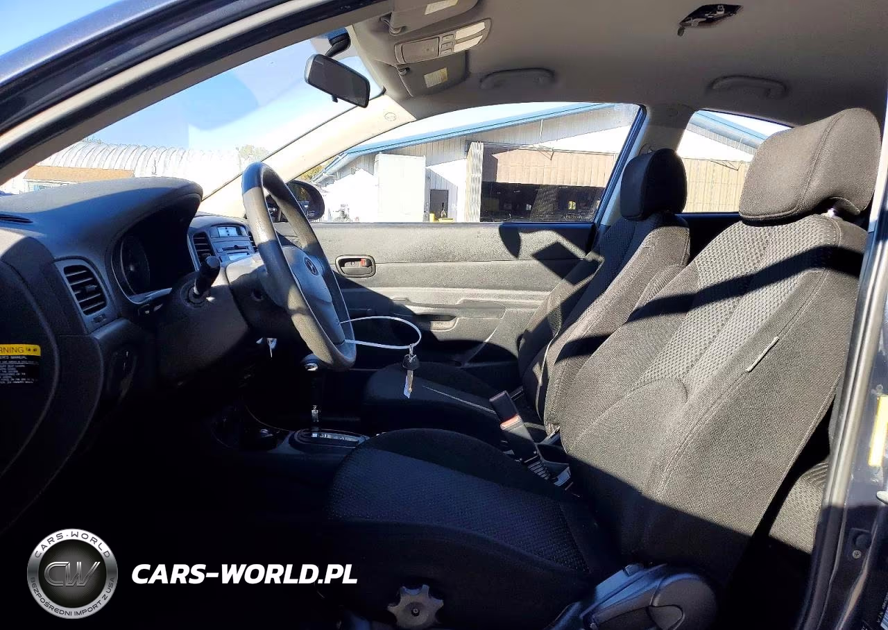 2009 Hyundai Accent Gs VIN:KMHCM36C69U113831 - 7