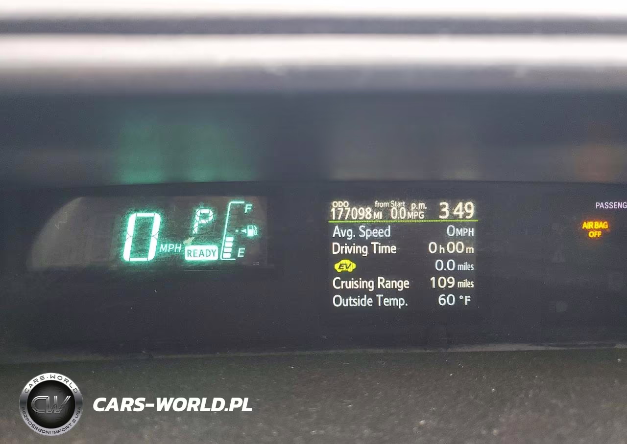 2012 Toyota Prius C Two VIN:JTDKDTB37C1023408 - 9