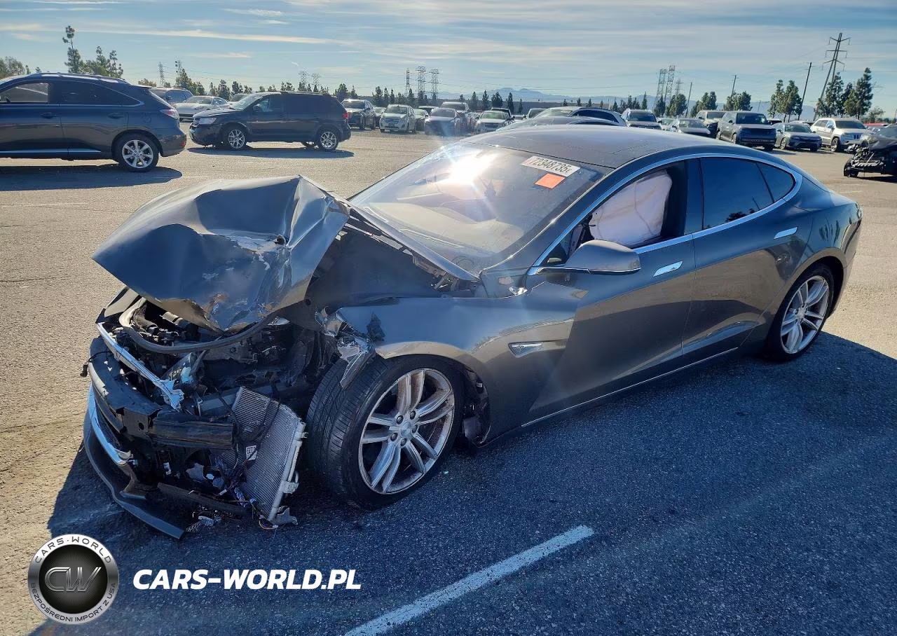 2015 Tesla Model S