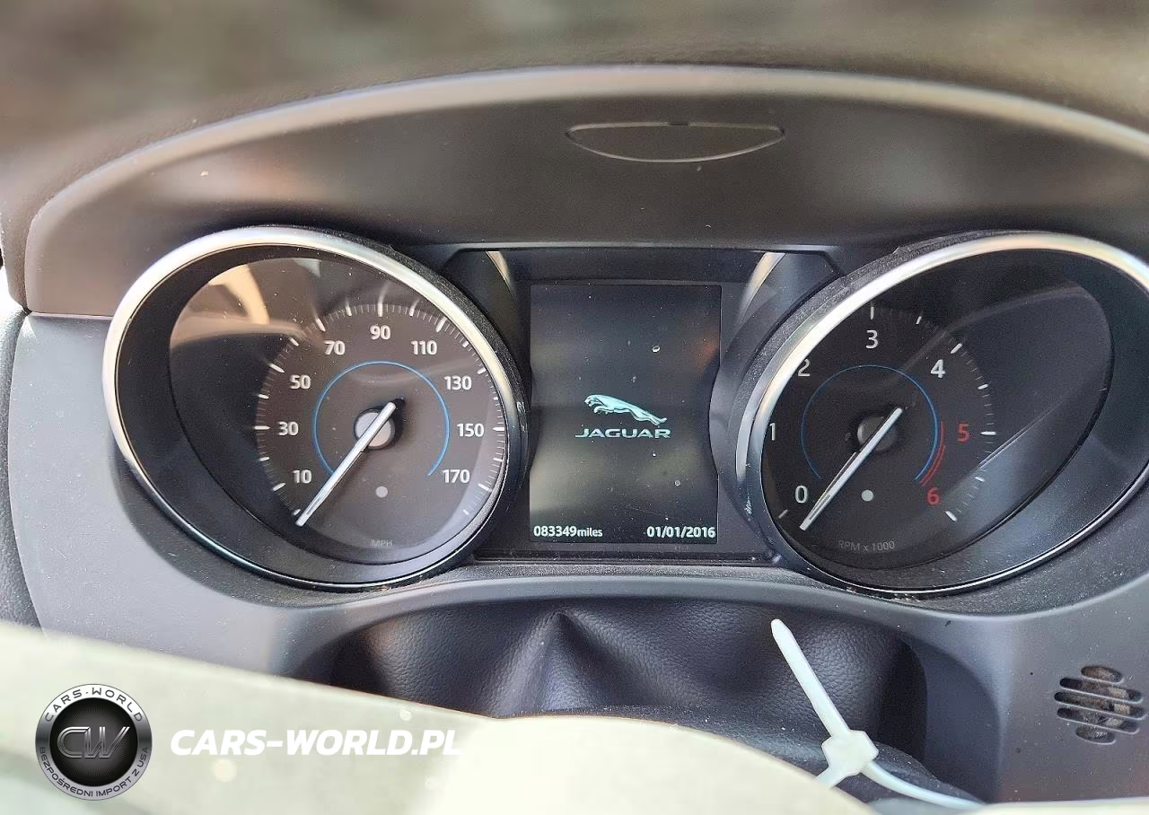 2019 Jaguar F-Pace Premium VIN:SADCJ2FN4KA395519 - 9