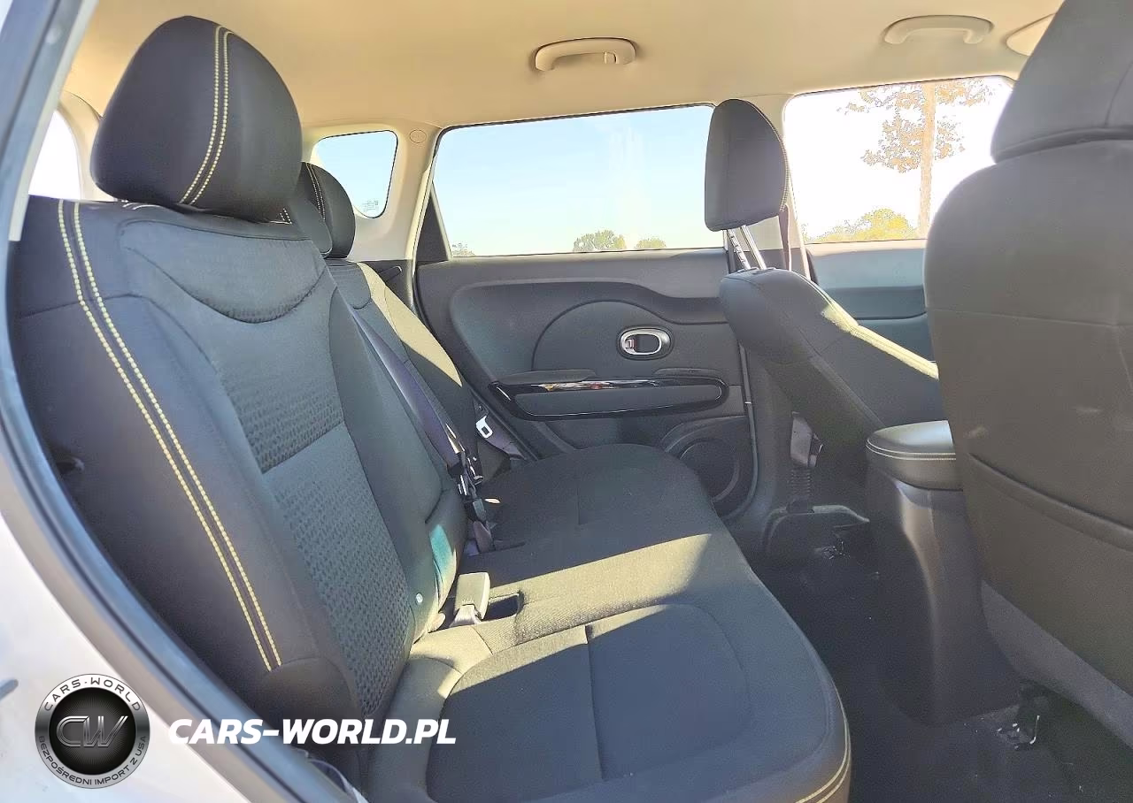 2014 Kia Soul + VIN:KNDJP3A52E7097101 - 11