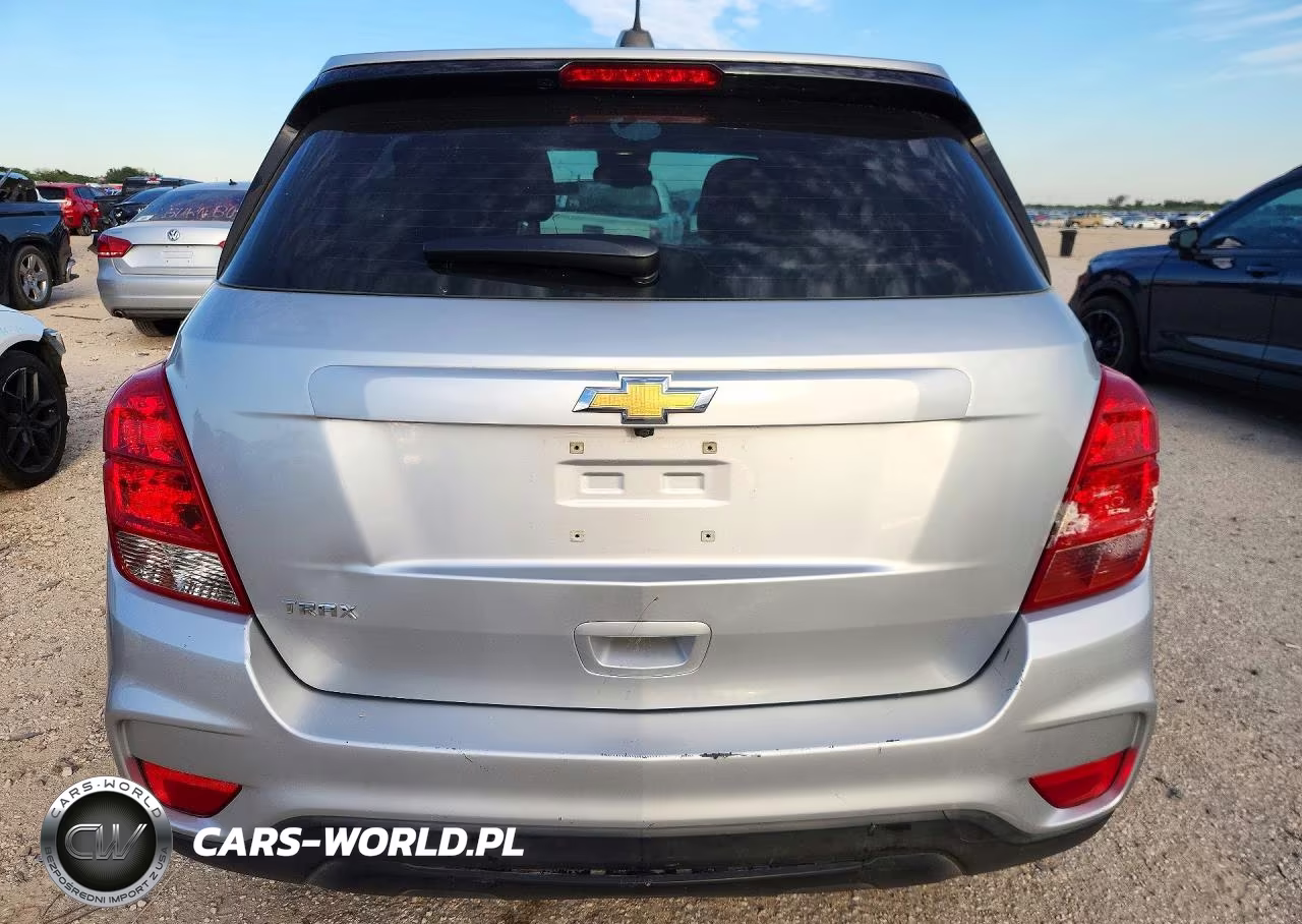 2018 Chevrolet Trax Ls VIN:KL7CJKSB8JB632882 - 6