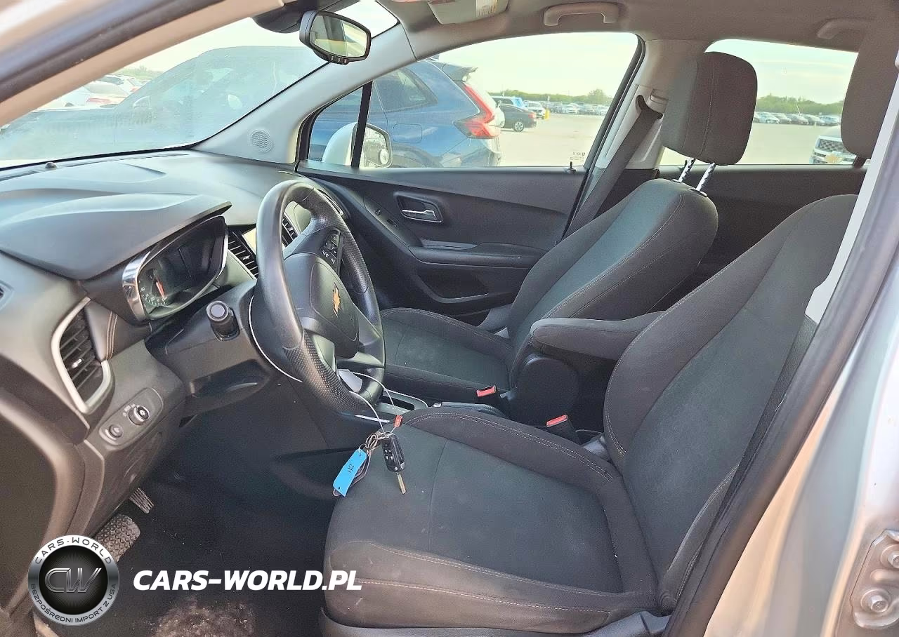 2018 Chevrolet Trax Ls VIN:KL7CJKSB8JB632882 - 7