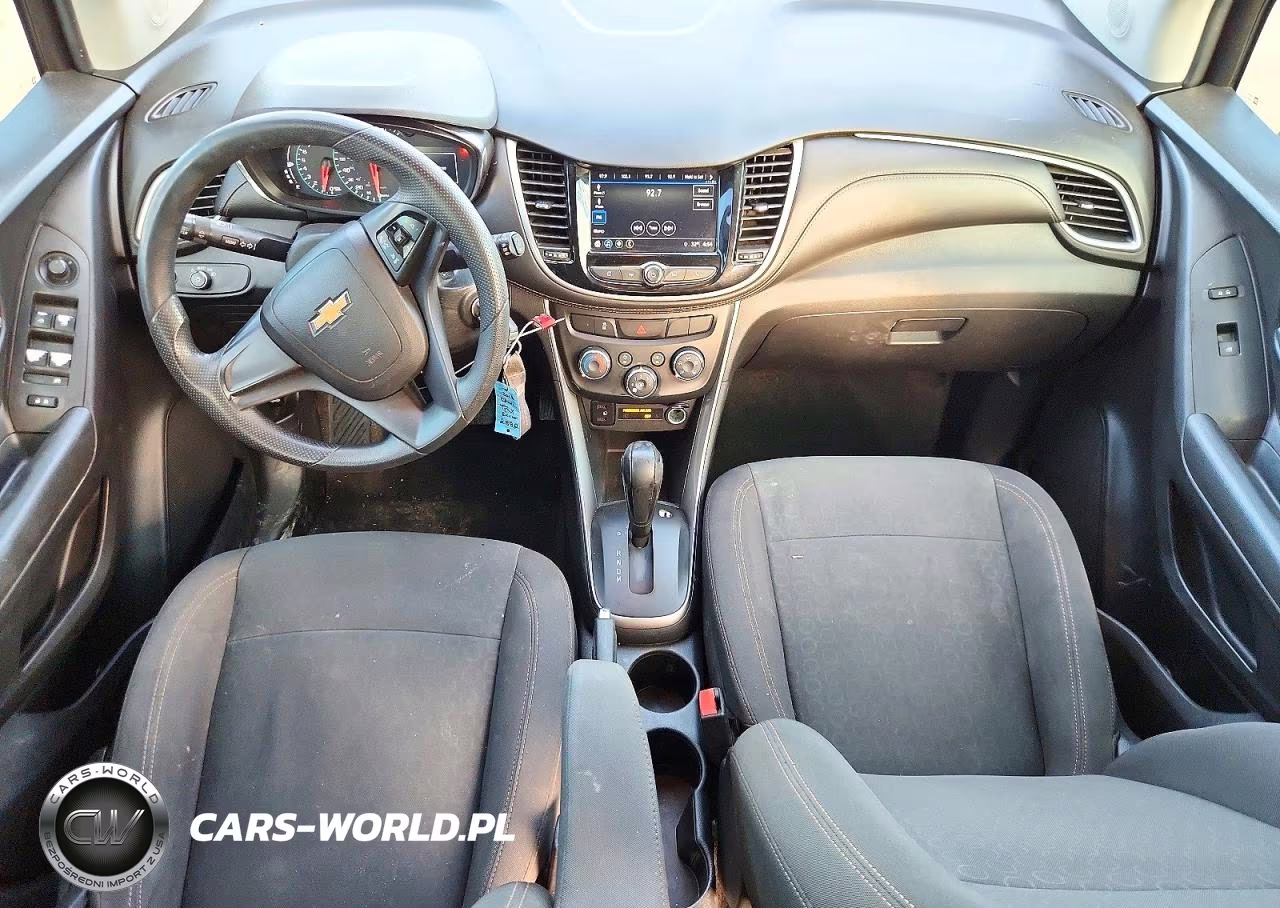 2018 Chevrolet Trax Ls VIN:KL7CJKSB8JB632882 - 8