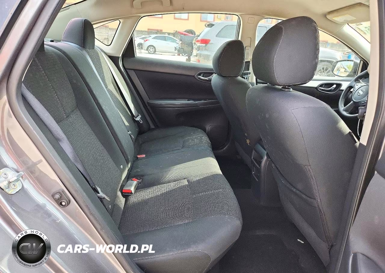 2018 Nissan Sentra S VIN:3N1AB7AP8JY328165 - 10