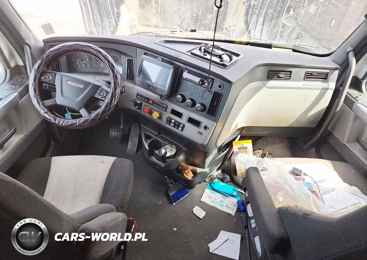 2021 Freightliner Cascadia 126 VIN:1FUJHHDV0MLMT1677 - 8