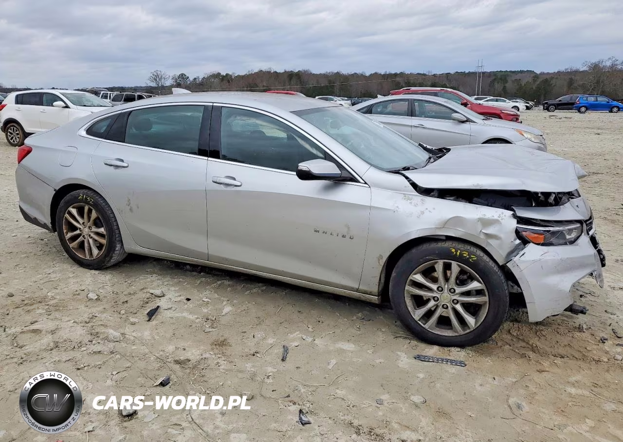 2017 Chevrolet Malibu Lt VIN:1G1ZE5ST5HF173995 - 4