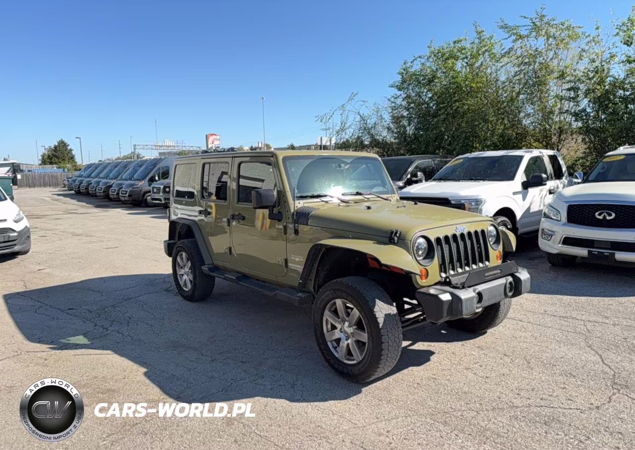 2013 Jeep Wrangler Unlimited Sahara