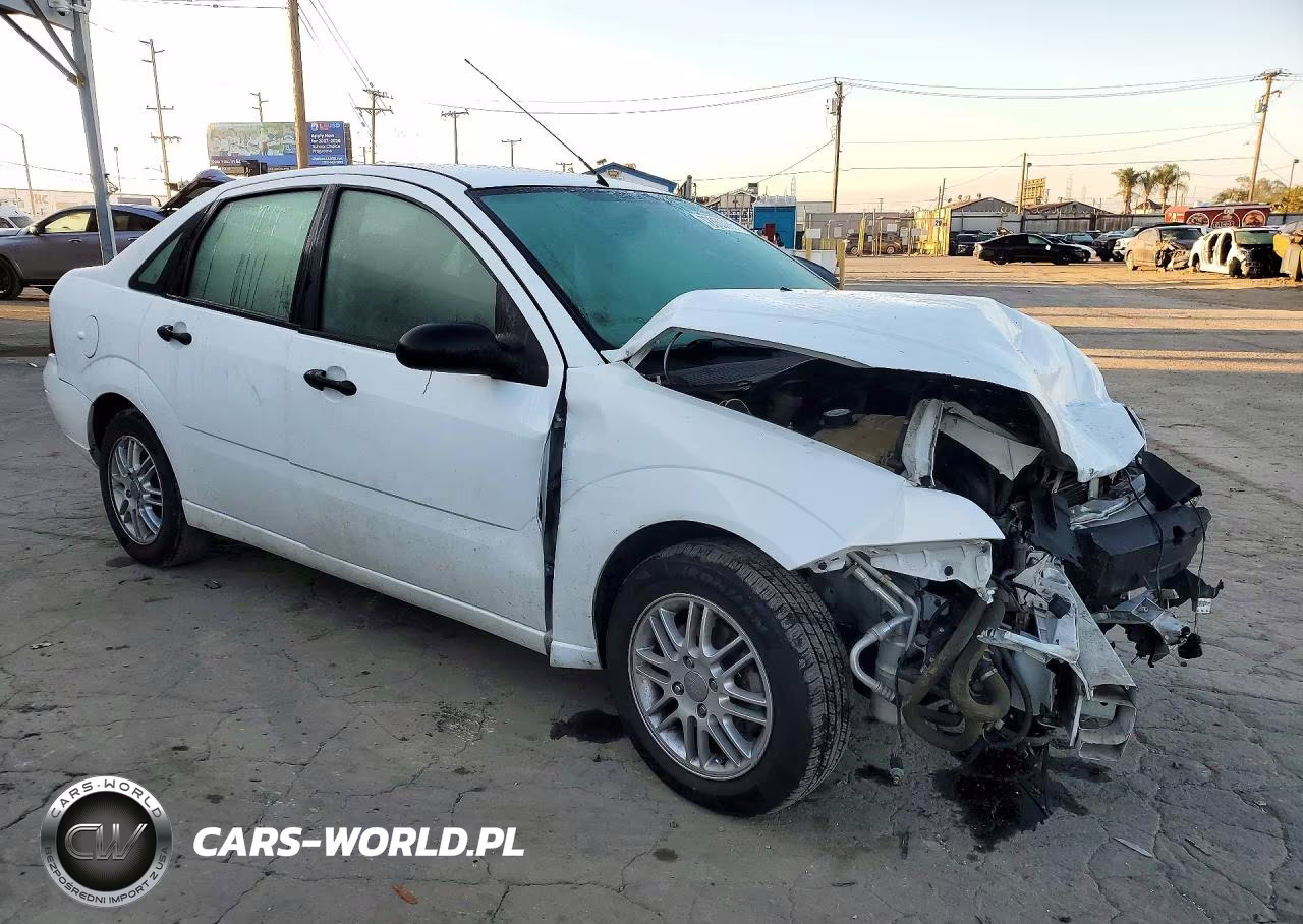2006 Ford Focus Zx4 VIN:1FAHP34N06W130619 - 4