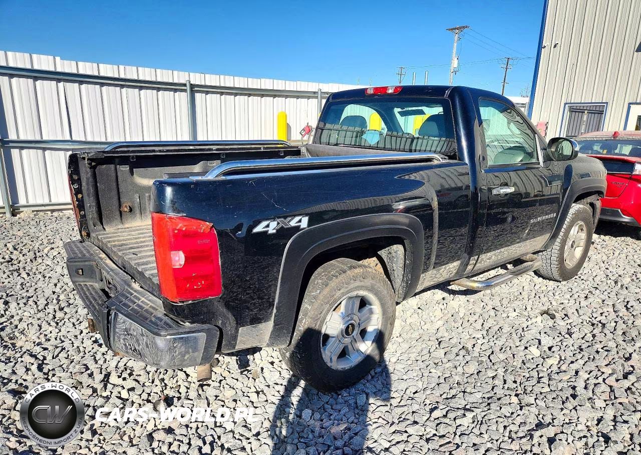 2008 Chevrolet Silverado K1500 VIN:1GCEK14C88Z233982 - 3