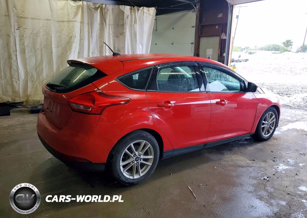 2017 Ford Focus Se VIN:1FADP3K20HL278989 - 3