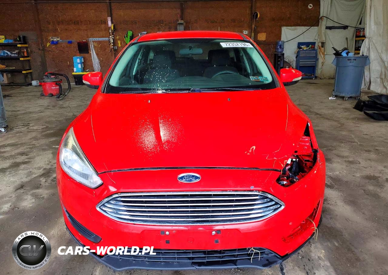2017 Ford Focus Se VIN:1FADP3K20HL278989 - 5
