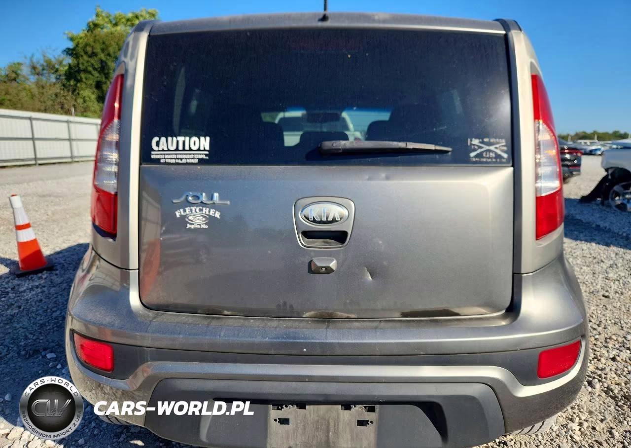 2013 Kia Soul + VIN:KNDJT2A66D7558247 - 6