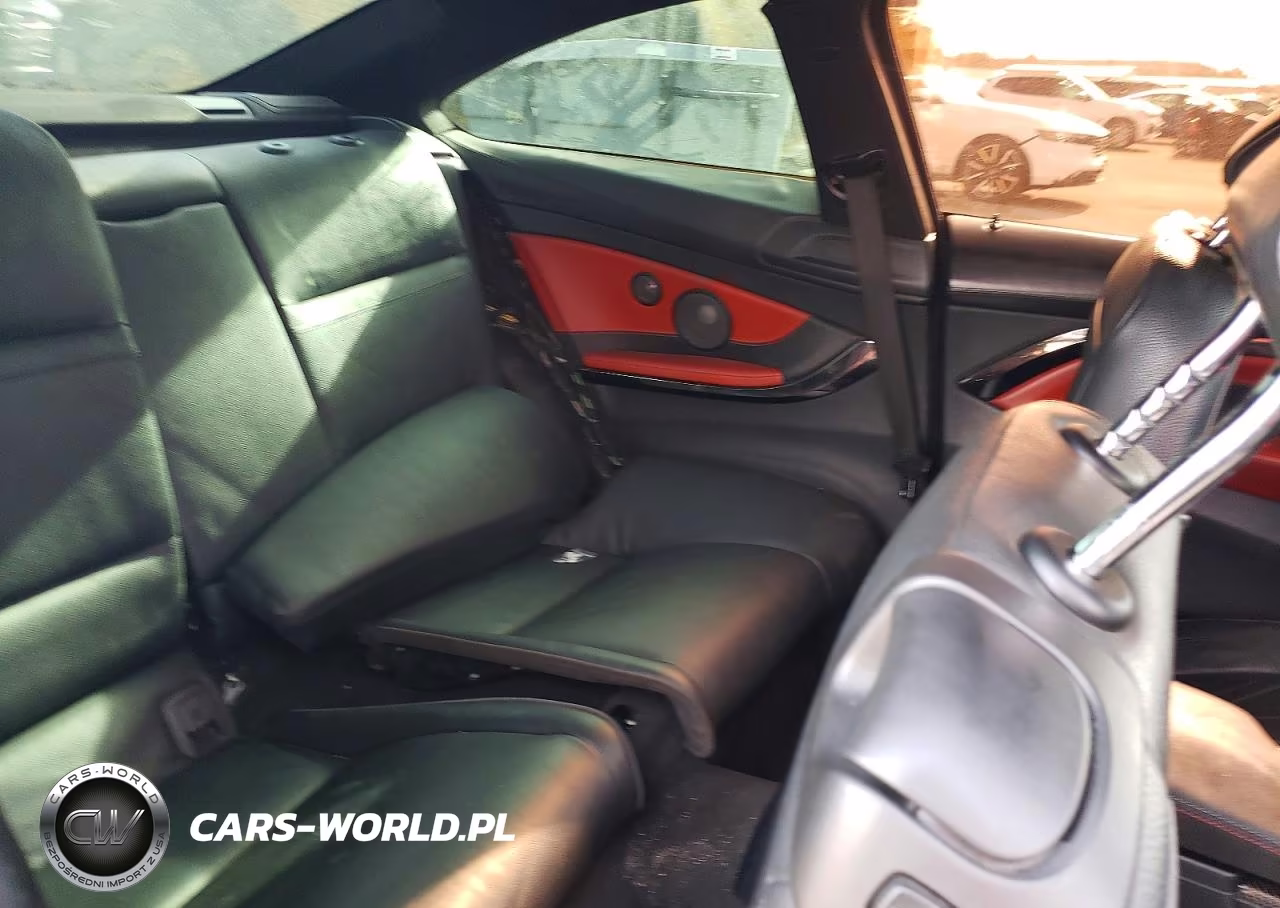 2015 BMW M4 VIN:WBS3R9C58FK335284 - 10