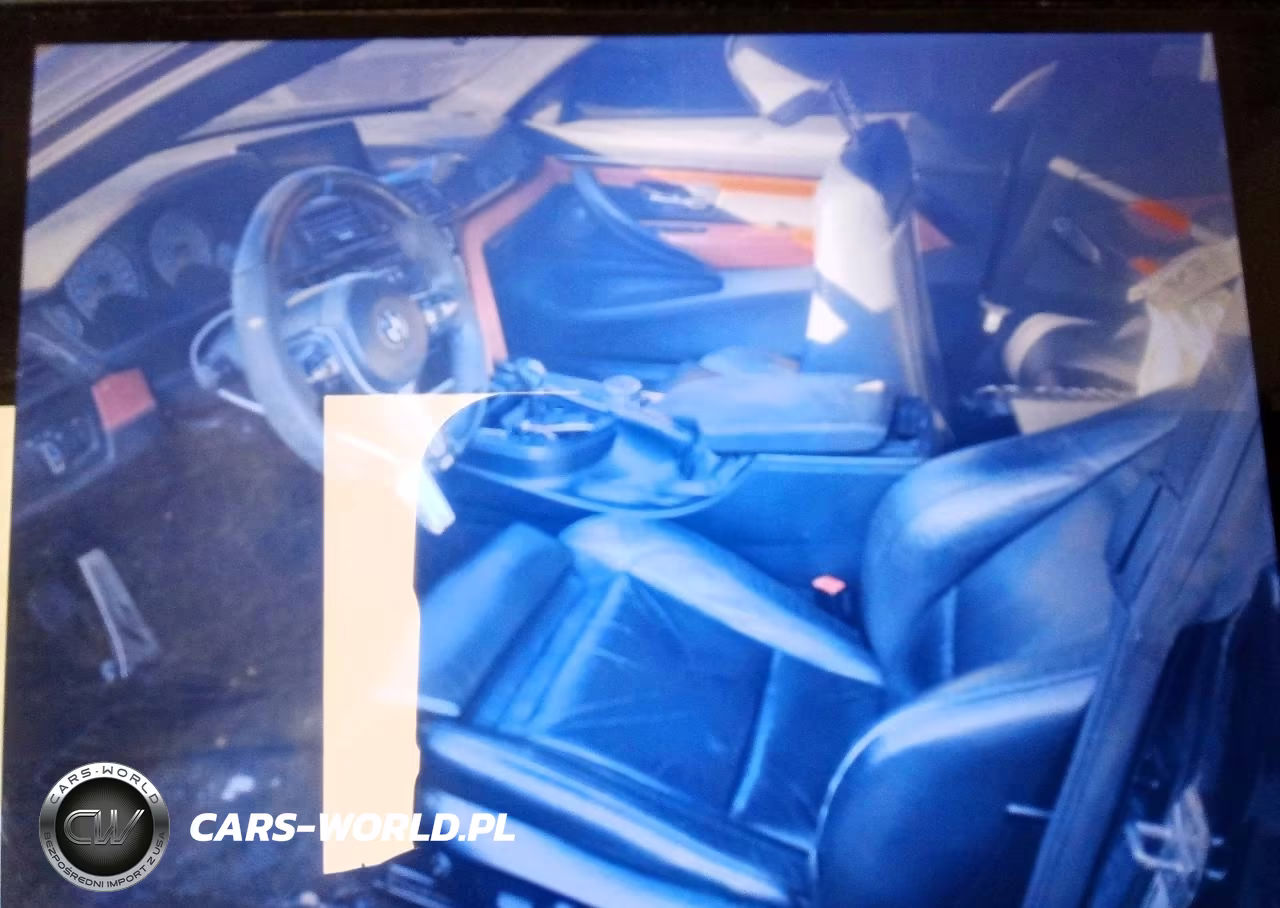 2015 BMW M4 VIN:WBS3R9C58FK335284 - 7