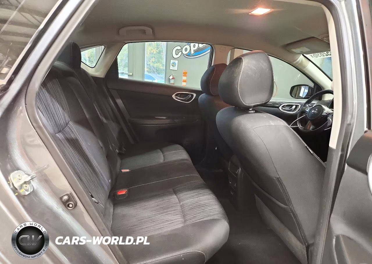 2018 Nissan Sentra Sv VIN:3N1AB7AP1JY215707 - 10