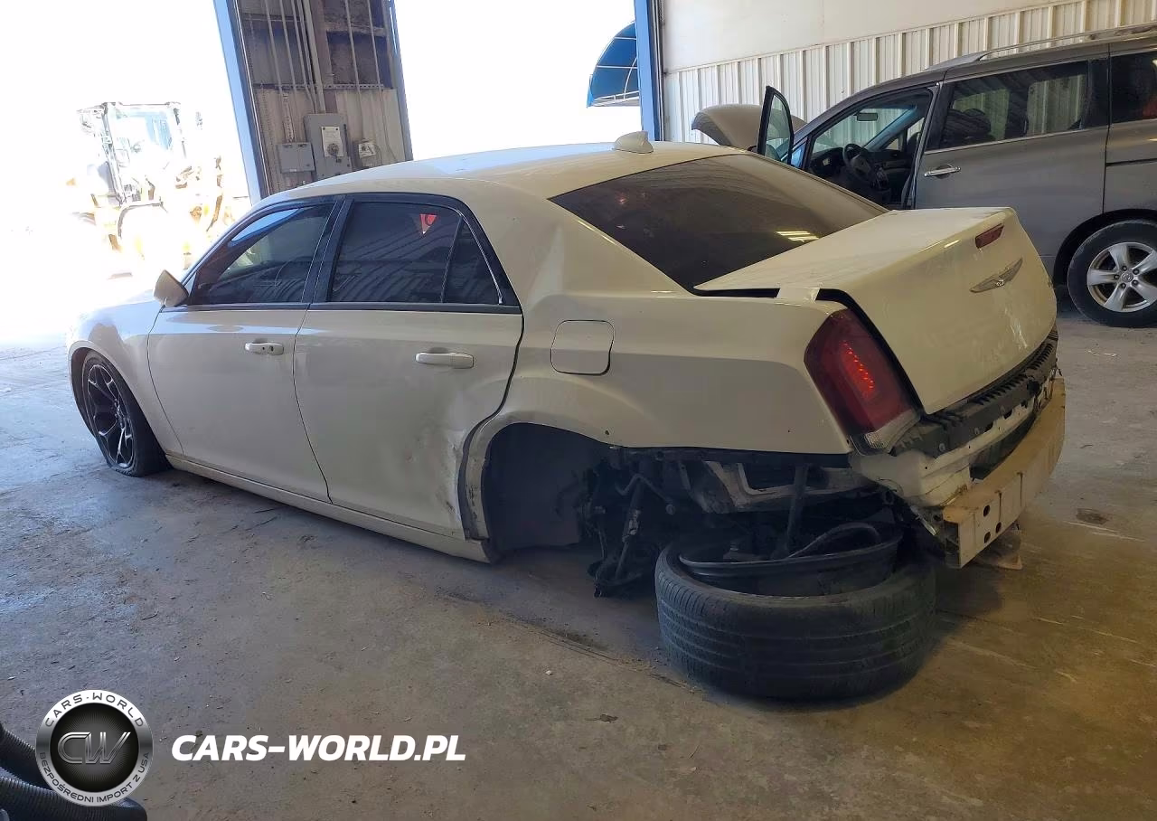 2019 Chrysler 300 S VIN:2C3CCABG5KH515325 - 2