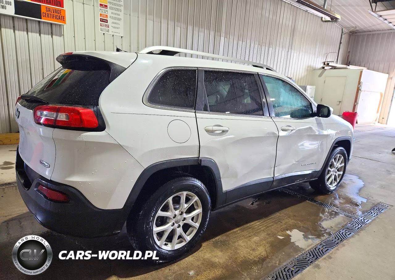 2014 Jeep Cherokee Latitude VIN:1C4PJMCB3EW180627 - 3