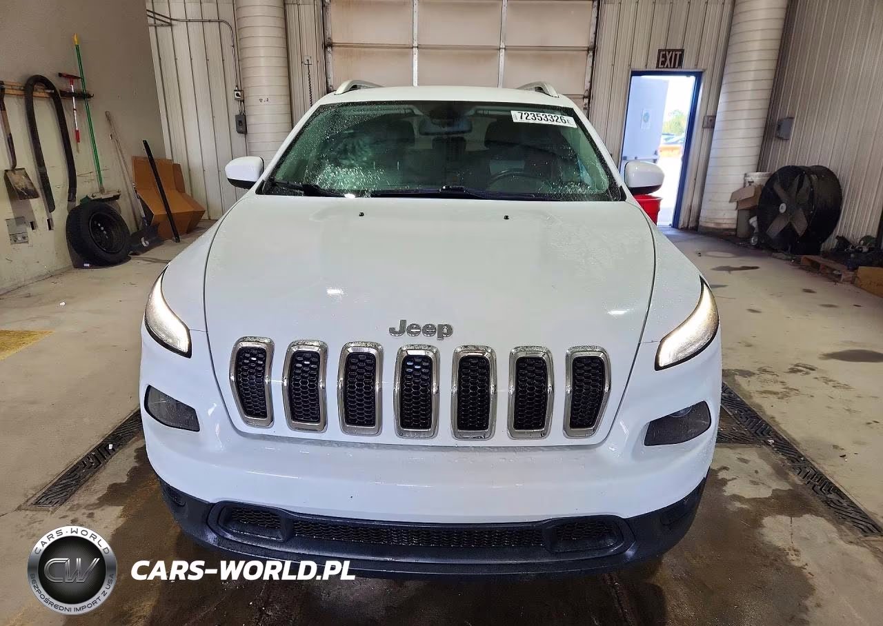 2014 Jeep Cherokee Latitude VIN:1C4PJMCB3EW180627 - 5