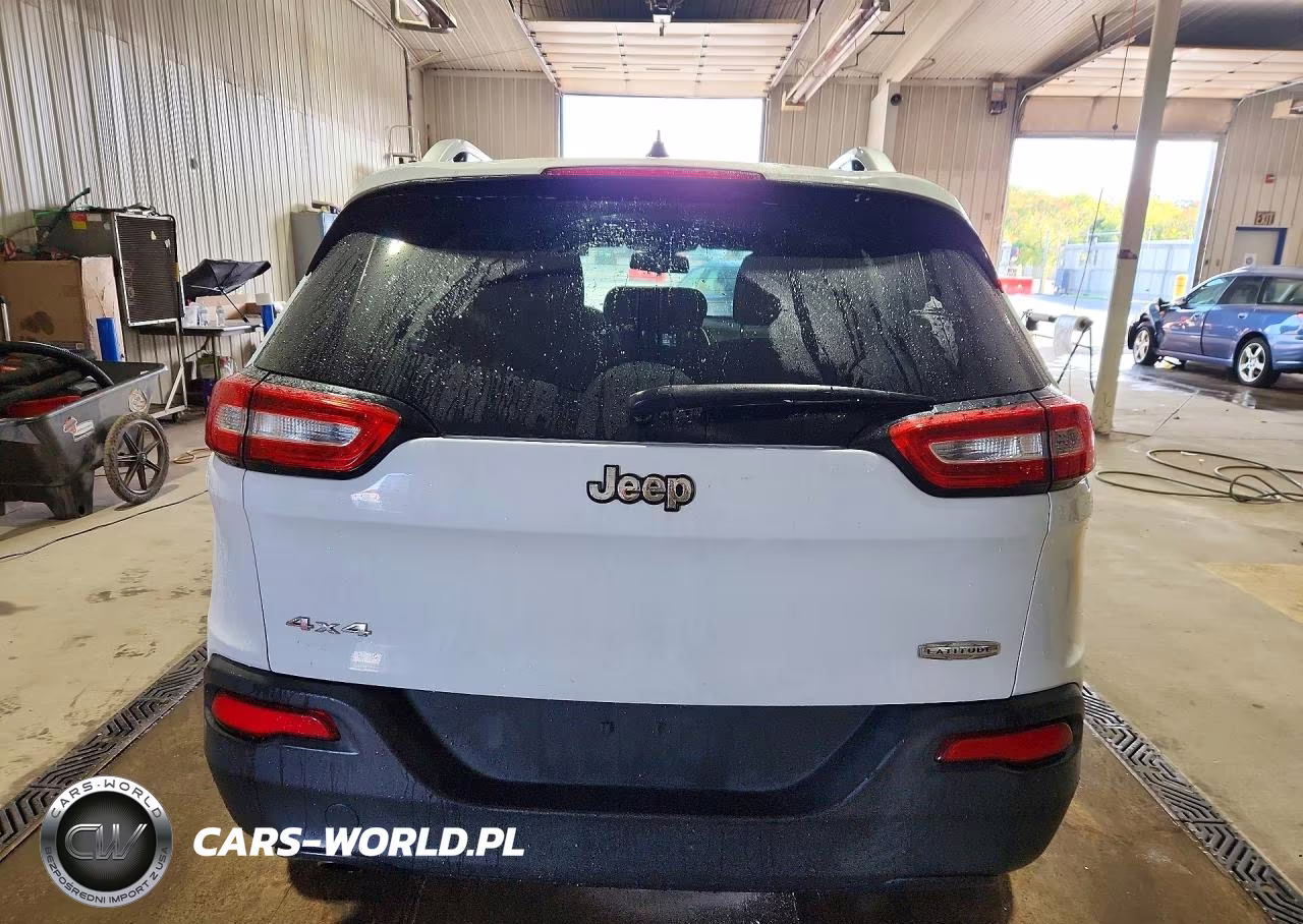 2014 Jeep Cherokee Latitude VIN:1C4PJMCB3EW180627 - 6
