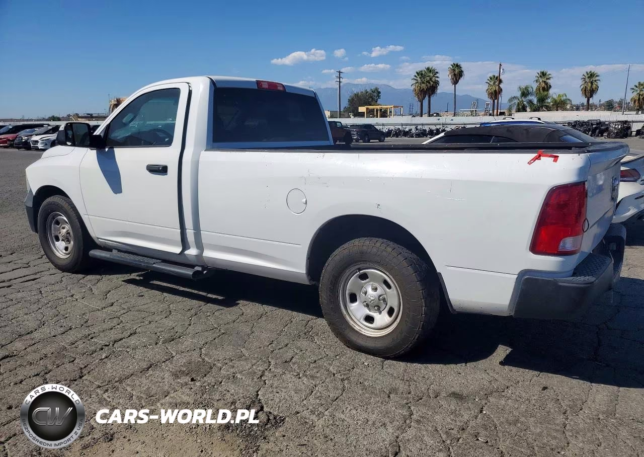 2019 Ram 1500 Classic Tradesman VIN:3C6JR6DG0KG506289 - 2