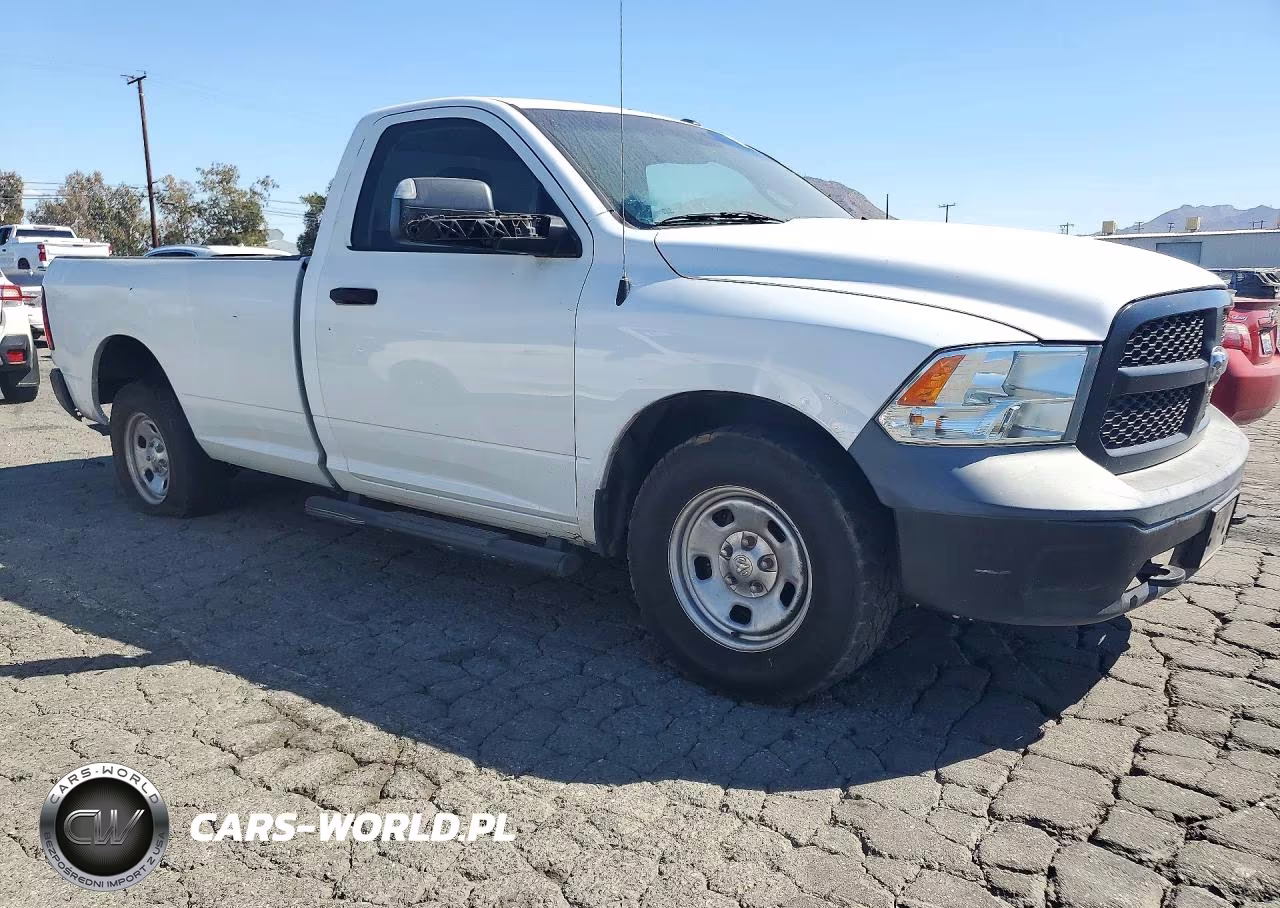 2019 Ram 1500 Classic Tradesman VIN:3C6JR6DG0KG506289 - 4