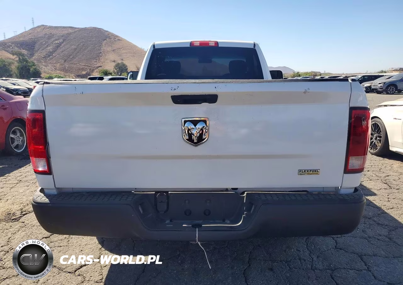 2019 Ram 1500 Classic Tradesman VIN:3C6JR6DG0KG506289 - 6