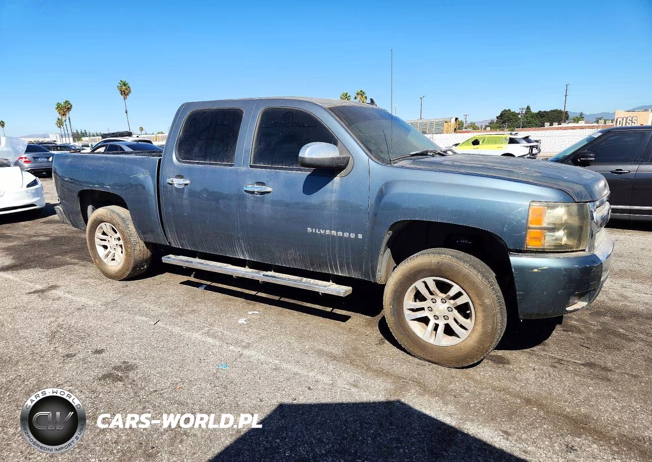 2007 Chevrolet Silverado C1500 Crew Cab VIN:2GCEC13J071576869 - 4