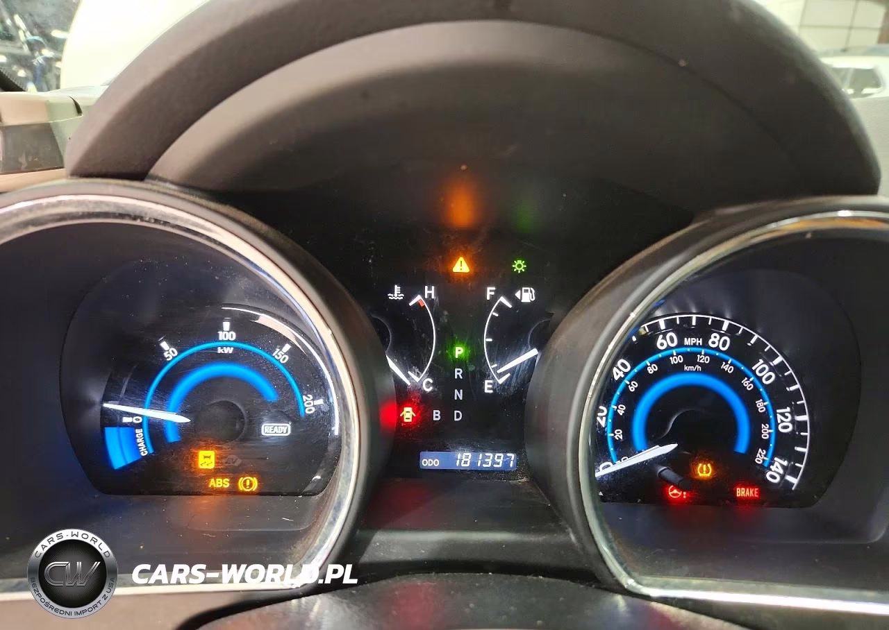 2010 Toyota Highlander Hybrid Limited VIN:JTEJW3EH3A2044899 - 9