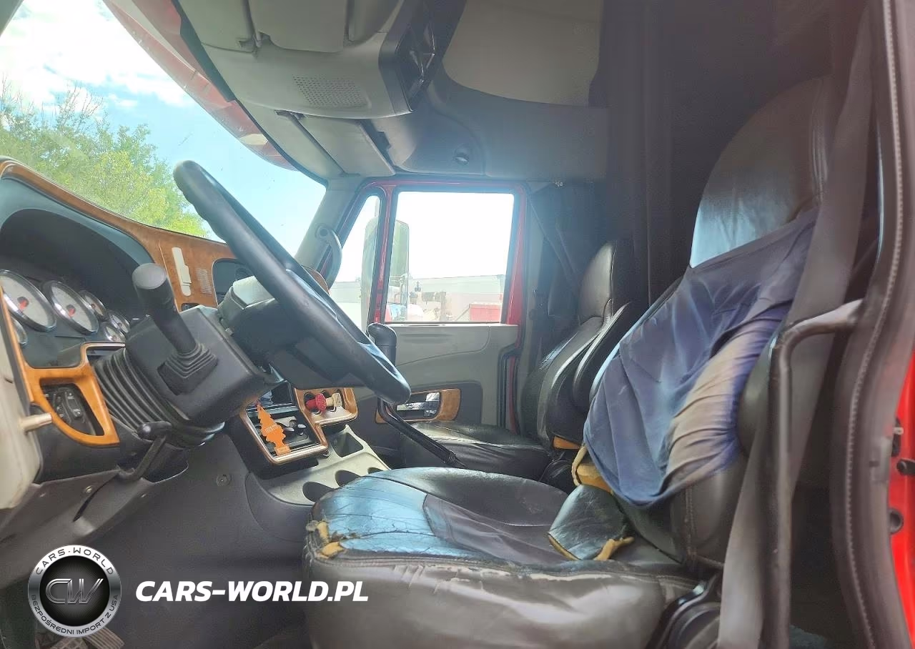 2009 International Prostar Premium Semi Truck VIN:2HSCUAPR39C059794 - 7
