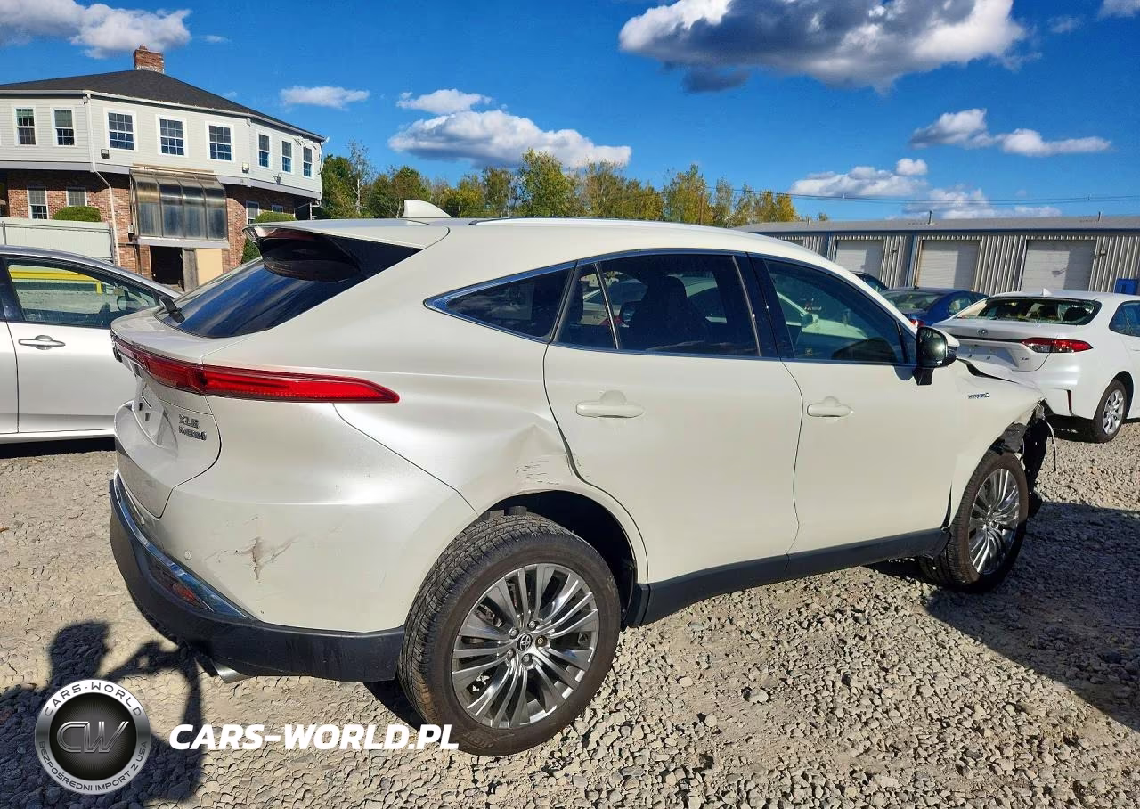 2021 Toyota Venza Xle VIN:JTEAAAAH5MJ010501 - 3