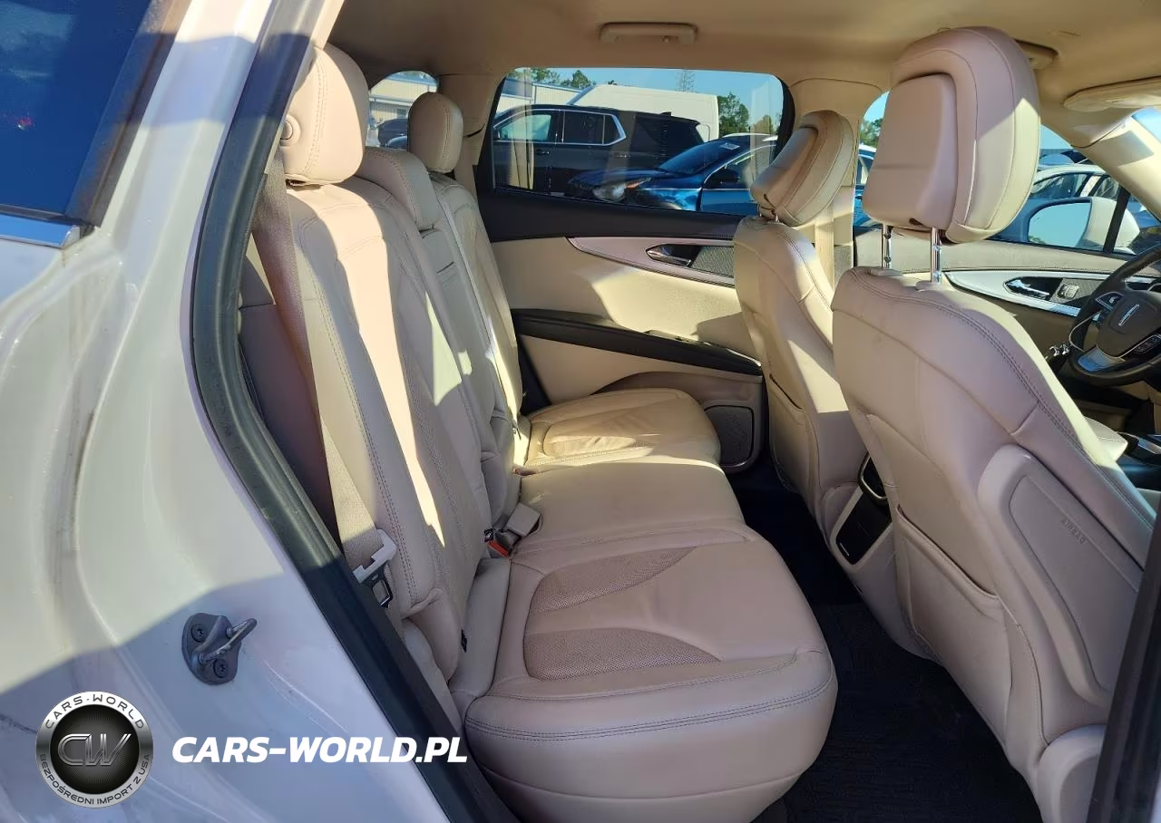 2020 Lincoln Nautilus VIN:2LMPJ6J98LBL29608 - 11