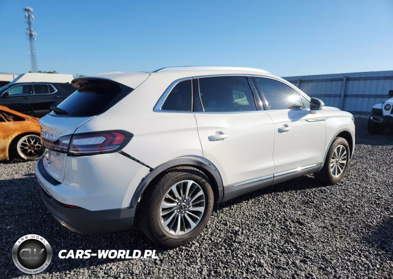 2020 Lincoln Nautilus VIN:2LMPJ6J98LBL29608 - 3