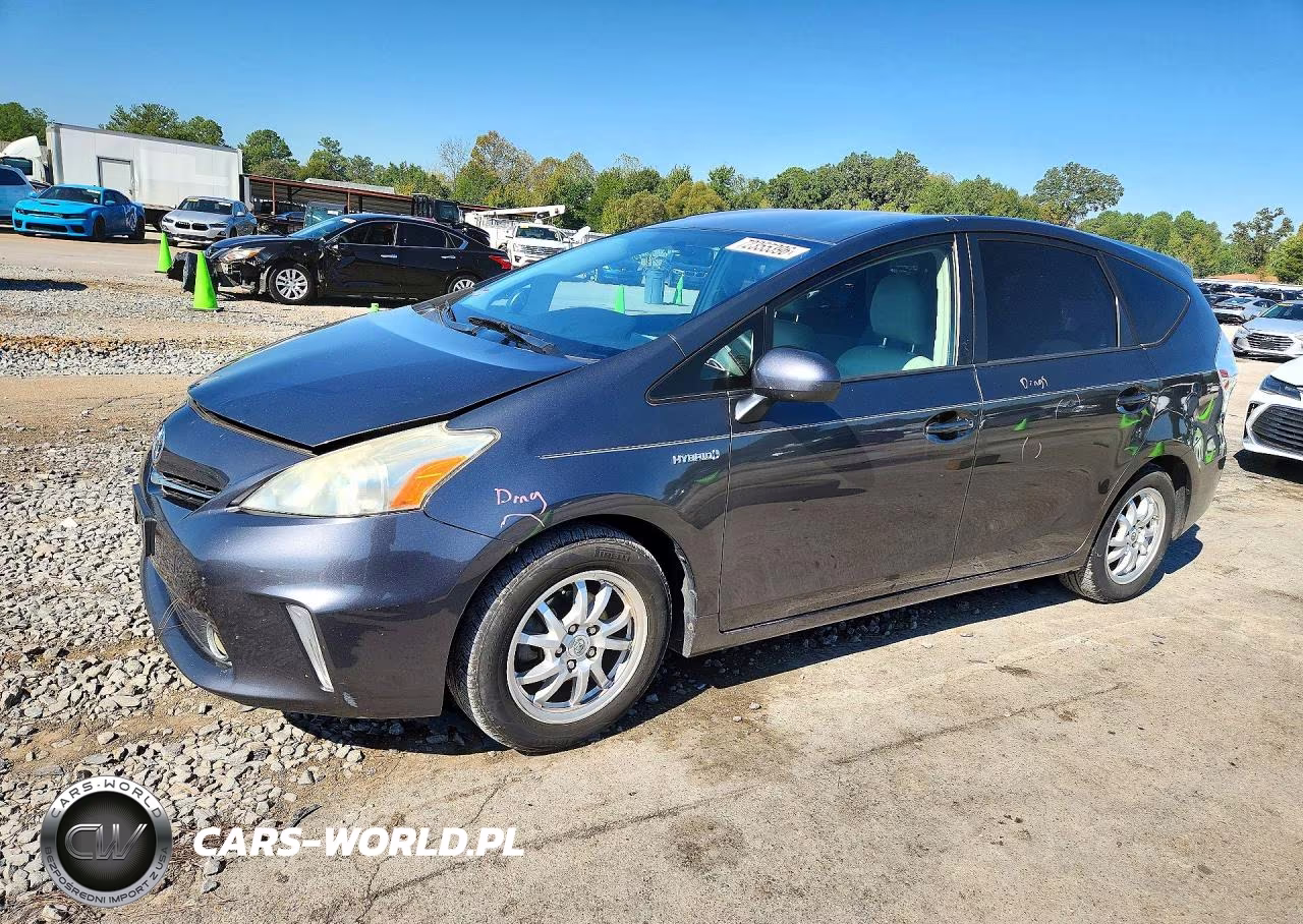 2013 Toyota Prius V Two