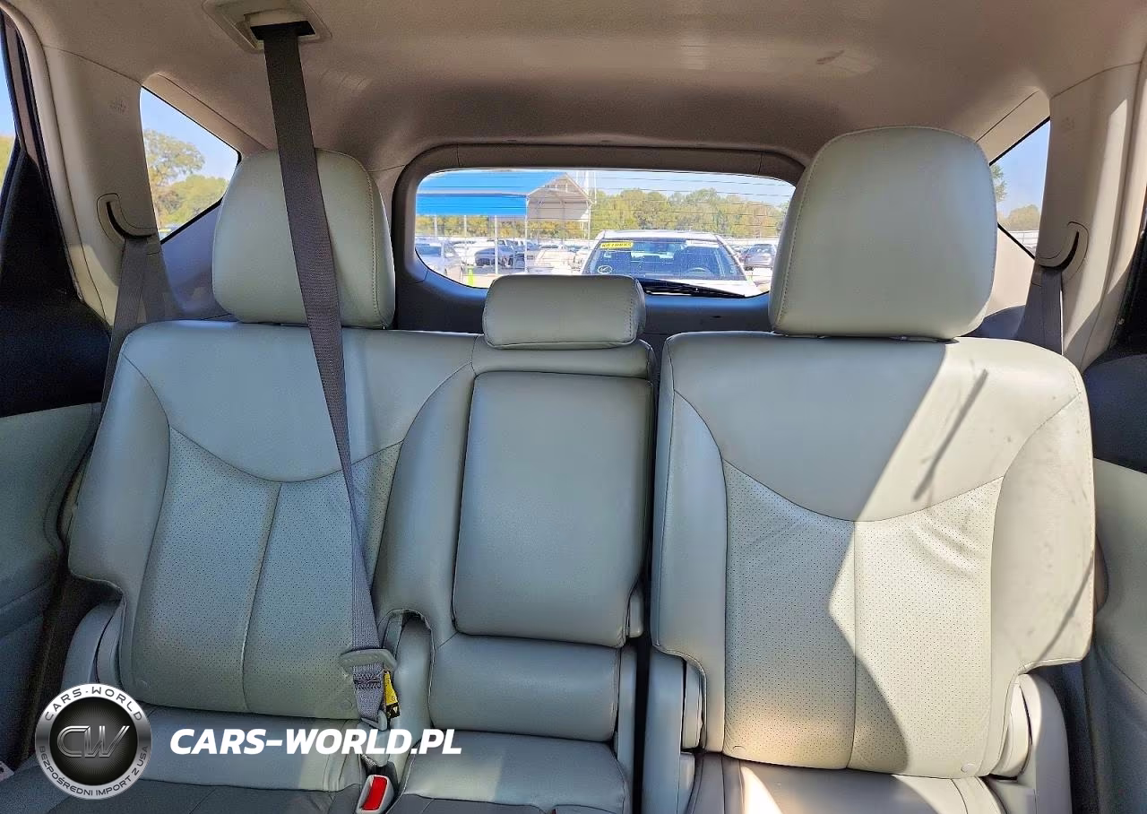 2013 Toyota Prius V Two VIN:JTDZN3EU9D3197387 - 10