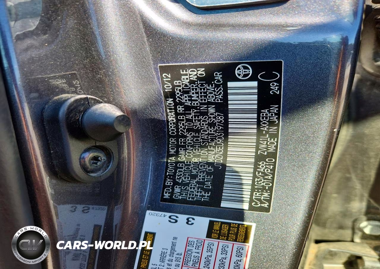 2013 Toyota Prius V Two VIN:JTDZN3EU9D3197387 - 13